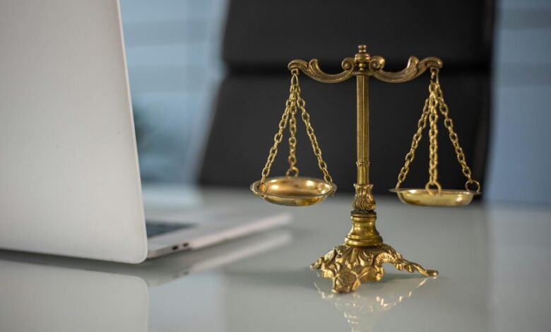 understanding lawyer fee structures